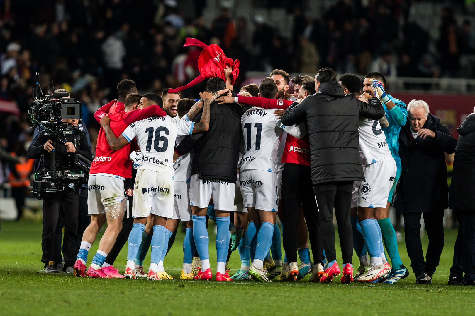 罗马球员攻守兼备，取得胜利