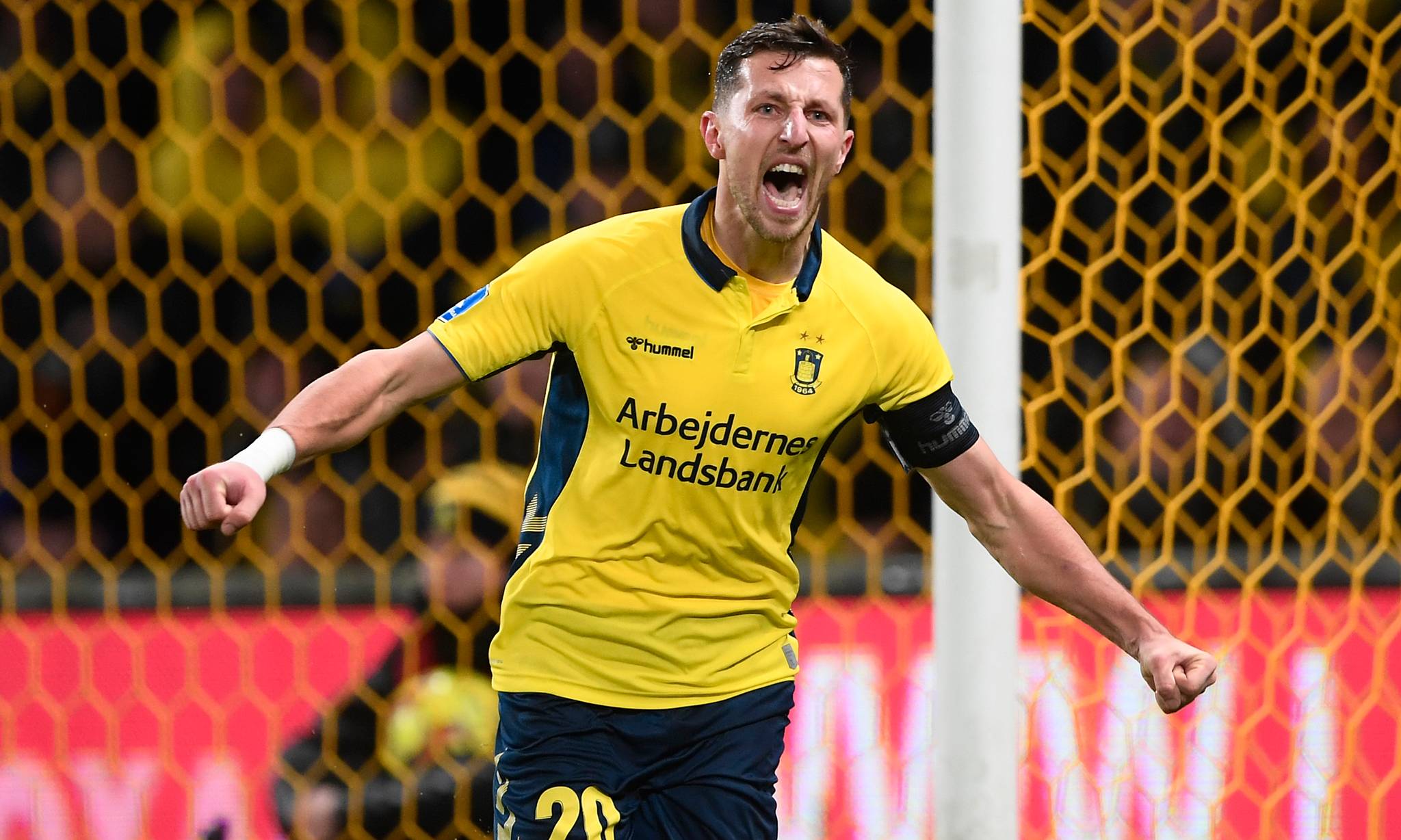 丹麦代表队斩获头名，成绩斐然获赞扬