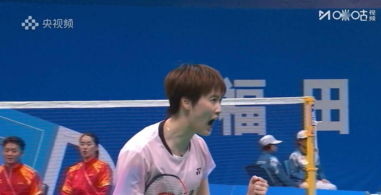 泰国队翻盘中国队,陈雨菲点燃赛场 泰国队翻盘中国队,陈雨菲点燃赛场