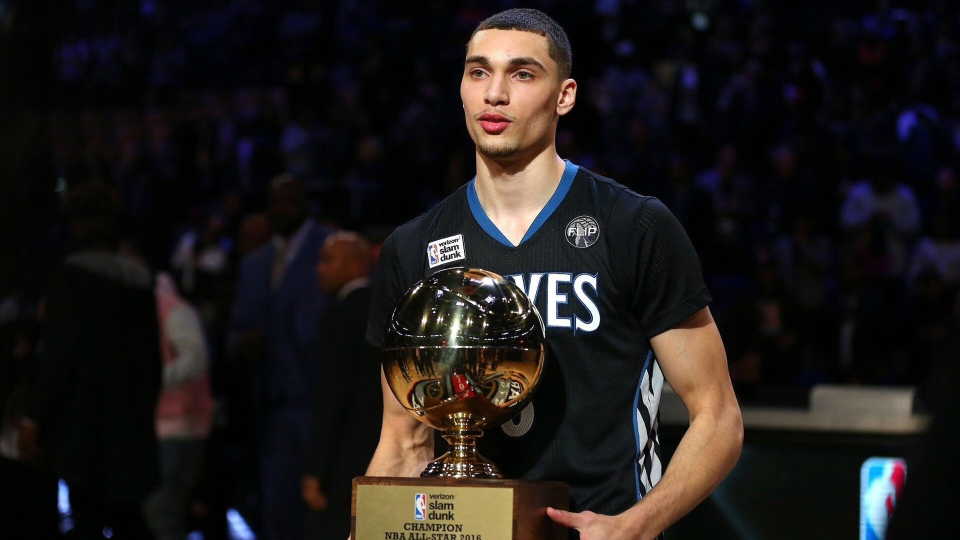 英格拉姆关键先生本色尽显,深圳队客场带走广厦队