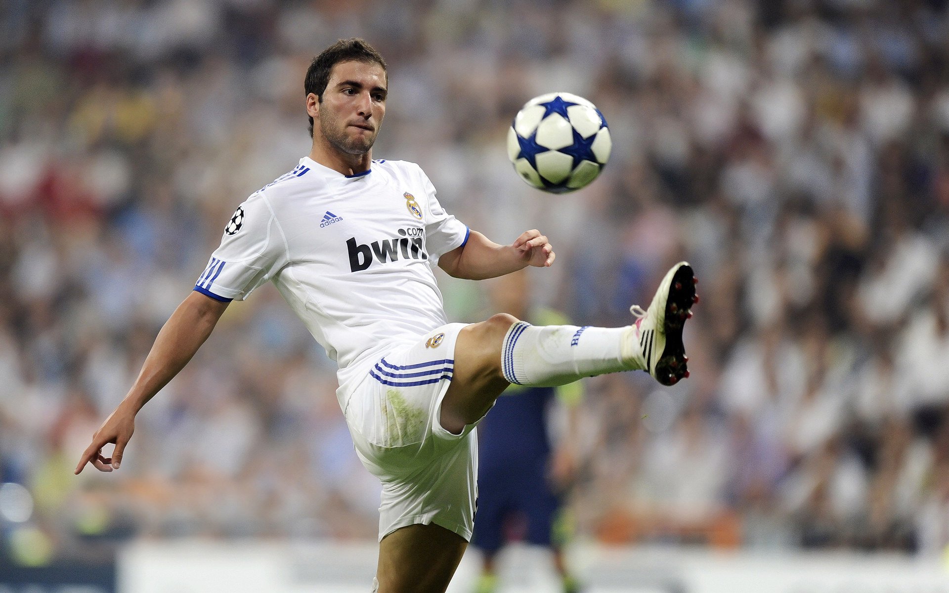 明尼苏达的寒夜与印第安纳的星光，英格拉姆如何用一剑封喉定义巨星价值